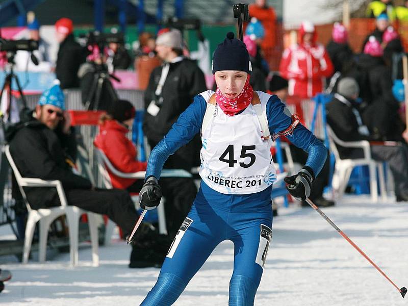 EYOWF 2011. Biatlon - dívky individuálně 10 kilometrů se jel v úterý v jabloneckých Břízkách. Bronzová skončila Uliana Kaysheva (RUS).