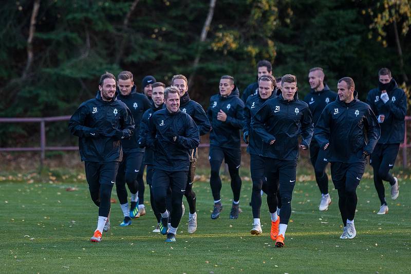 Trénink fotbalistů FK Jablonec (na snímku z 24. října) před zápasem skupiny K Evropské ligy mezi týmy FK Jablonec a FC Astana, který se odehraje 25. října na stadionu Střelnice v Jablonci nad Nisou.