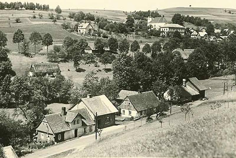 Historické fotografie obce Zlatá Olešnice. FOTO: archiv obce Zlatá Olešnice