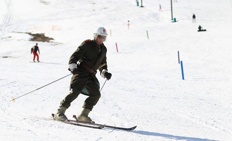 Rej masek v areálu Ski Plavy