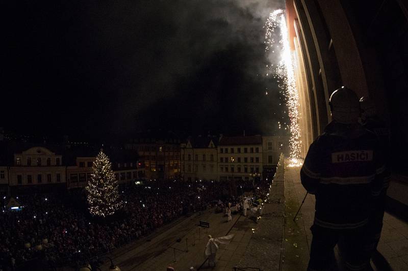 Rozsvácení vánočního stromu v Jablonci