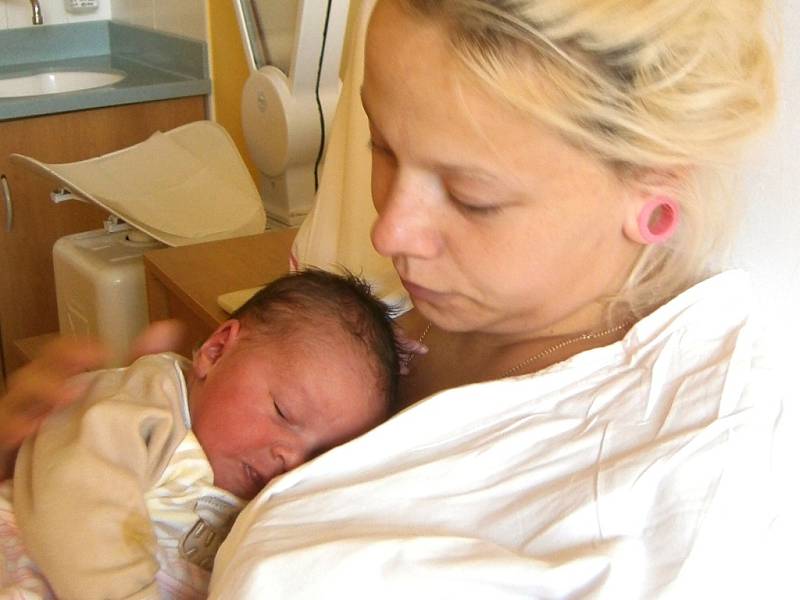 Sophie Petrů se narodila Nicole a Jakubovi Petrů z Albrechtic v Jizerských horách 1.9.2015. Měřila 45 cm a vážila 2800 g.