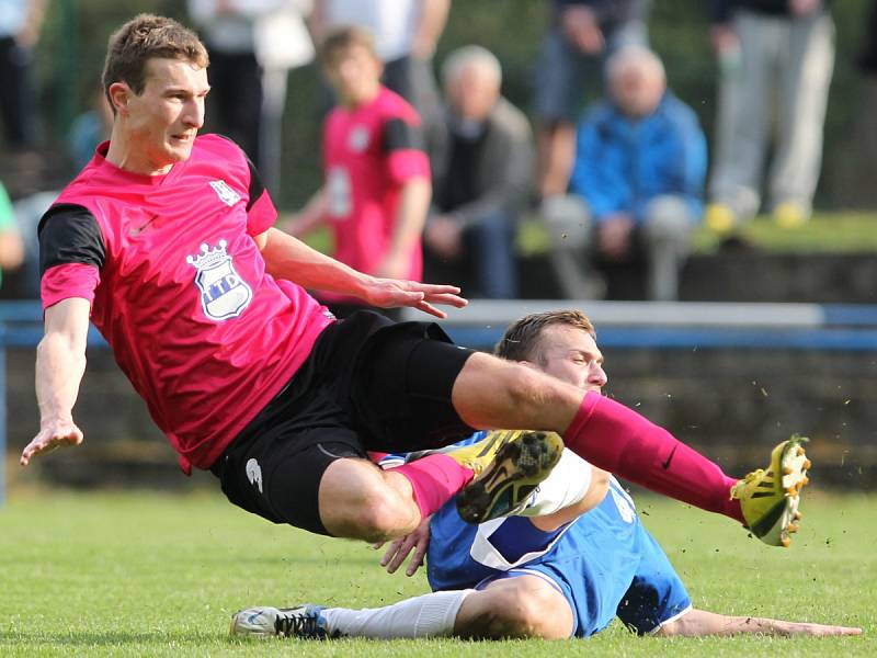 Fotbalisté Železného Brodu v divizi prohráli. Vítězství 2:0 získala Dobrovice.