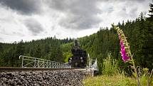 Parní lokomotiva Sedma jezdila o víkendu na trati Kořenov Harrachov. 