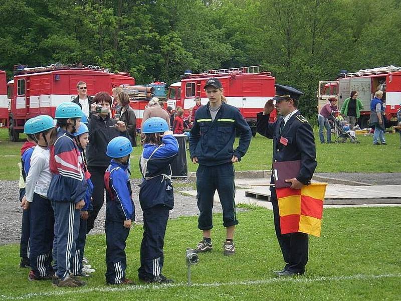 Sbor dobrovolných hasičů Zlatá Olešnice. Okresní kolo hry Plamen 2008.