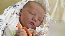 ANIČKA SÝKOROVÁ se narodila v úterý 24. října mamince Lence Valčíkové z Chotyně.  Měřila 51 cm a vážila 3,87 kg.