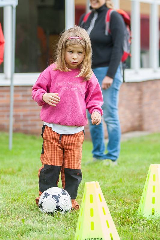 Druhý ročník přehlídky sportovních organizací na Jablonecku, Jablonecká neděle, se uskutečnil 10. září u plaveckého bazénu v Jablonci nad Nisou.