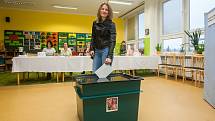 Bývalá biatlonistka Jitka Landová odevzdala 21. října v Jablonci nad Nisou svůj hlas ve volbách do Poslanecké sněmovny Parlamentu České republiky.