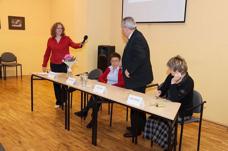 Jiřina Šiklová, známá publicistka a socioložka, na setkání s dobrovolníky Jablonecka. 