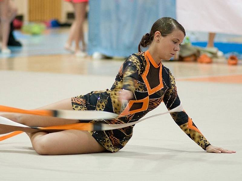 V Městské sportovní hale v Jablonci se konaly závody v moderní gymnastice. 