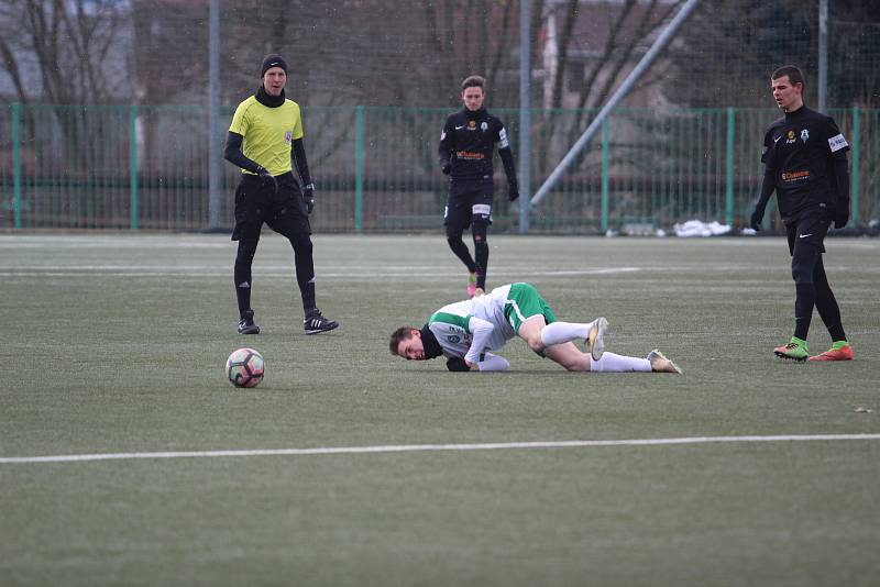 Další přátelský zápas sehráli hráči A týmu Velkých Hamrů proti FK Jablonec U 19. A  nevedli si špatně.