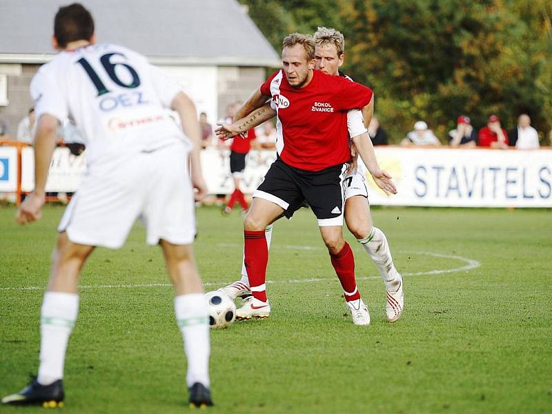 Jablonečtí fotbalisté jeli do Živanic s cílem vyhrát a nedopustit drama v odvetě. FK Živanice – FK BAUMIT Jablonec 3:6. 