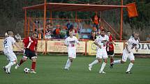 Jablonečtí fotbalisté jeli do Živanic s cílem vyhrát a nedopustit drama v odvetě. FK Živanice – FK BAUMIT Jablonec 3:6. 