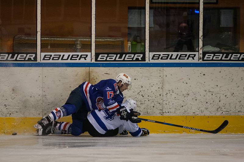 Zápas 40. kola 2. ligy ledního hokeje skupiny Západ se odehrálo 14. února na zimním stadionu v Jablonci nad Nisou. Utkaly se týmy HC Vlci Jablonec nad Nisou a HC Děčín.