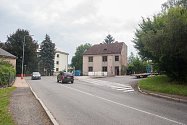 Přípravy na demolici objektu na křižovatce silnic Chuchelská a Jana Žižky, kde bude vybudován kruhový objezd.