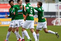 Jablonec porazil Slovácko 4:1. Na snímku radost hráčů Jablonce.