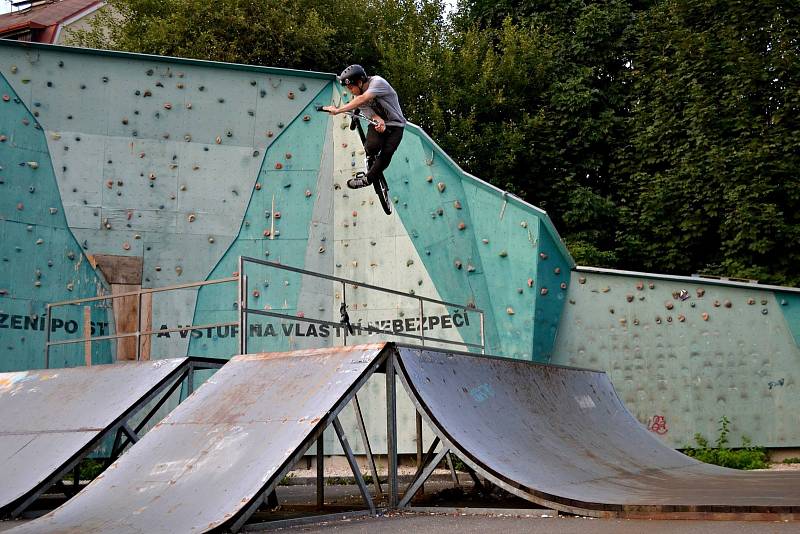 Jablonecký skatepark před lety, v provozu.