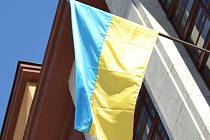 Ukrajinská vlajka na jablonecké radnici