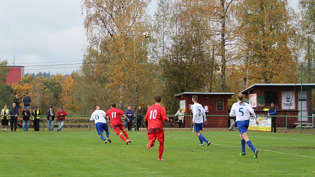 Mšeno - Trutnov 1:1. Mšeno - červené dresy.