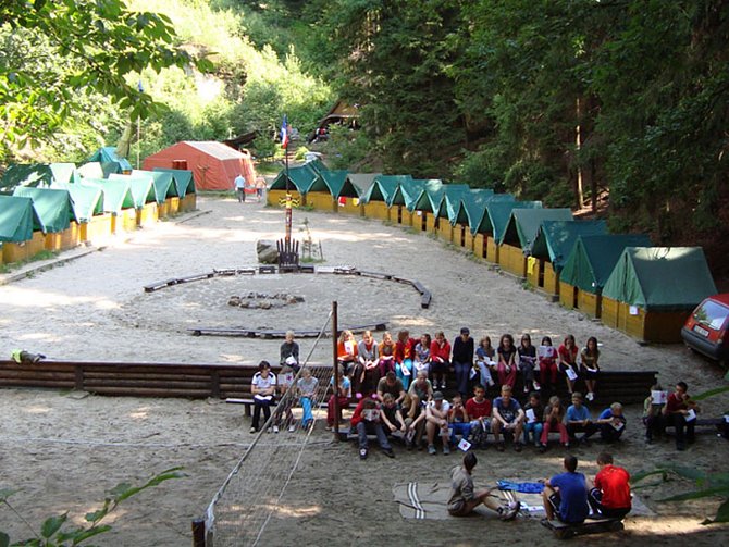 Krčkovice - to je známé tábořiště - na snímku tábor Sokola Lomnice ned Popelkou 