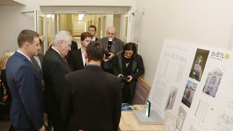 Miloš Zeman na otevření hospice v Liberci