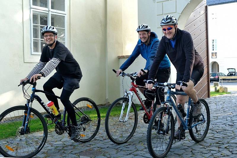 V neděli 20. září se uskutečnila cyklojízda na trase plánované cyklostezky Greenway Jizera mezi Svijany a Bakovem nad Jizerou.