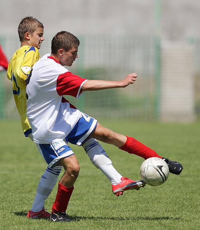 Utkání starších žáků Teplic (ve žlutém) a Plzně.