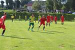 I. A třída. FC Pěnčín - FK Rynoltice 1:2 (1:0). Pěnčín postoupil do I. A třídy, v premiéře ale doma soupeři podlehl. Pěnčín - zelenožluté dresy.