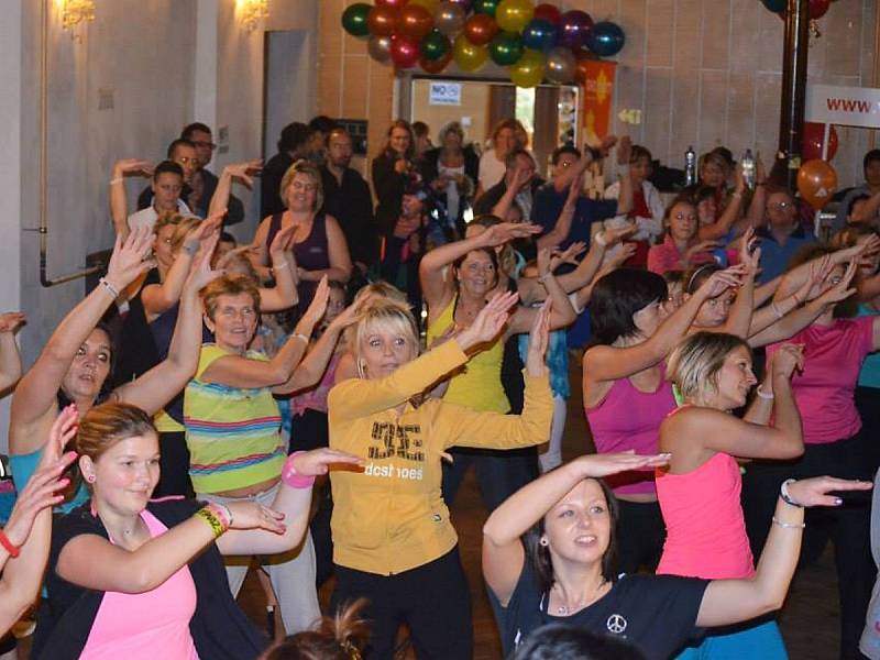 Velký Charitativní Zumba maraton Smržovka 2013