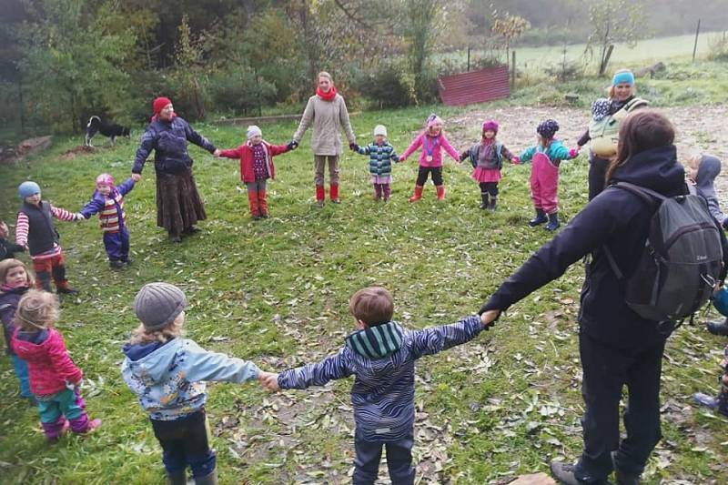 Lesní klub Žežulička funguje v Loužnici na Jablonecku.