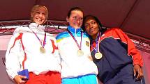 Vítězové deseti finálových atletických disciplín ze čtvrtka 9. července. Medaile před jabloneckou radnicí  předávala prezidentka Global Games 2009 Alena Erlebachová a starosta Jablonce Petr Tulpa.