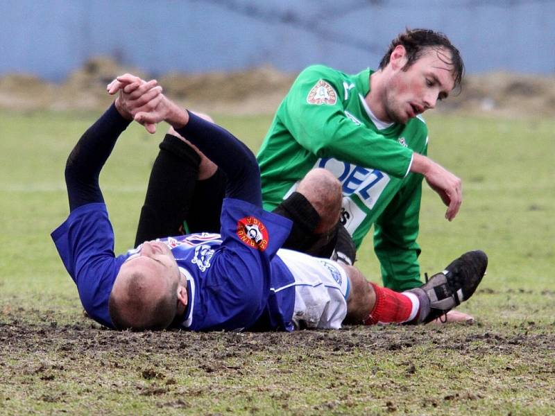 Fotbalisté FK Baumit po zásluze vedli góly Lafaty a Hlouška z druhé půle už 2:0. Nakonec se ale o tři body obávali. Kladno Szabem z penalty snížilo, ale stav se dál nezměnil.