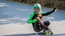 Závod světového poháru v downhillovém skateboardingu, Kozákov Challenge, pokračoval 20. července na kopci Kozákov u obce Chuchelna na Semilsku. Finále závodu se koná v sobotu 21. července.