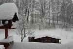 Do Libereckého kraje dorazila zima 2017. Někde působí velké komplikace, někde hodně radosti. čtenáři se na facebooku podělili o fotografie. 
