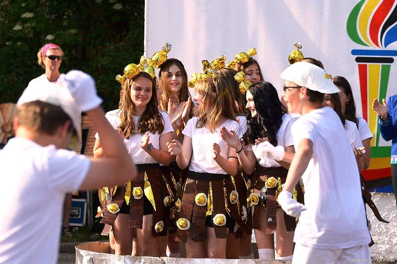 Smržovští školáci zahájili olympiádu, slavnostní nástup národních týmů nadchl.