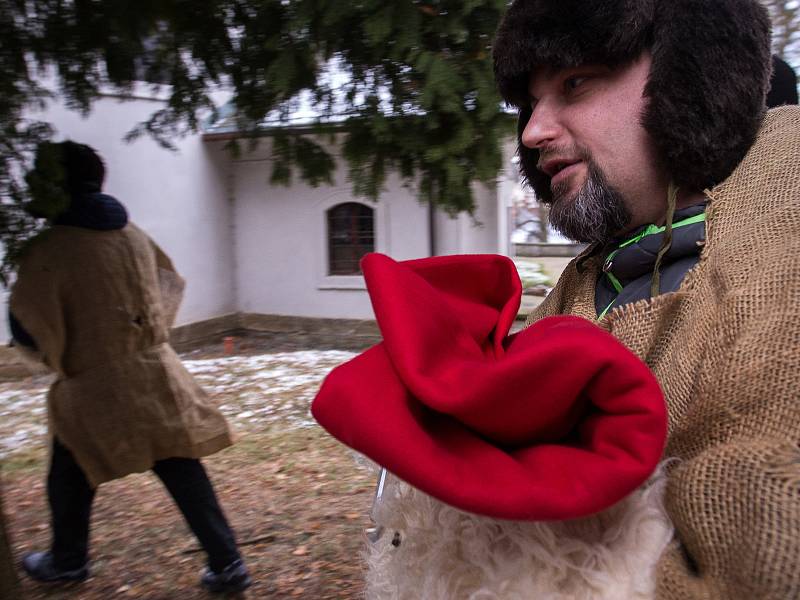 Venkovní představení Vánoční hry aneb O tom slavném narození.