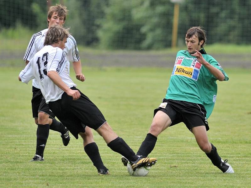 O víkendu probíhal na hrištích jabloneckého okresu za účasti 8 týmů 5. ročník Krejča Cup 2008 - fotbalového turnaje dorostenců.