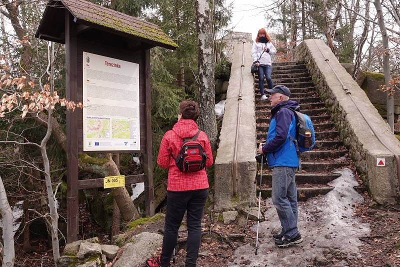 Výlet na vyhlídku Terezínka nad Tanvaldem.