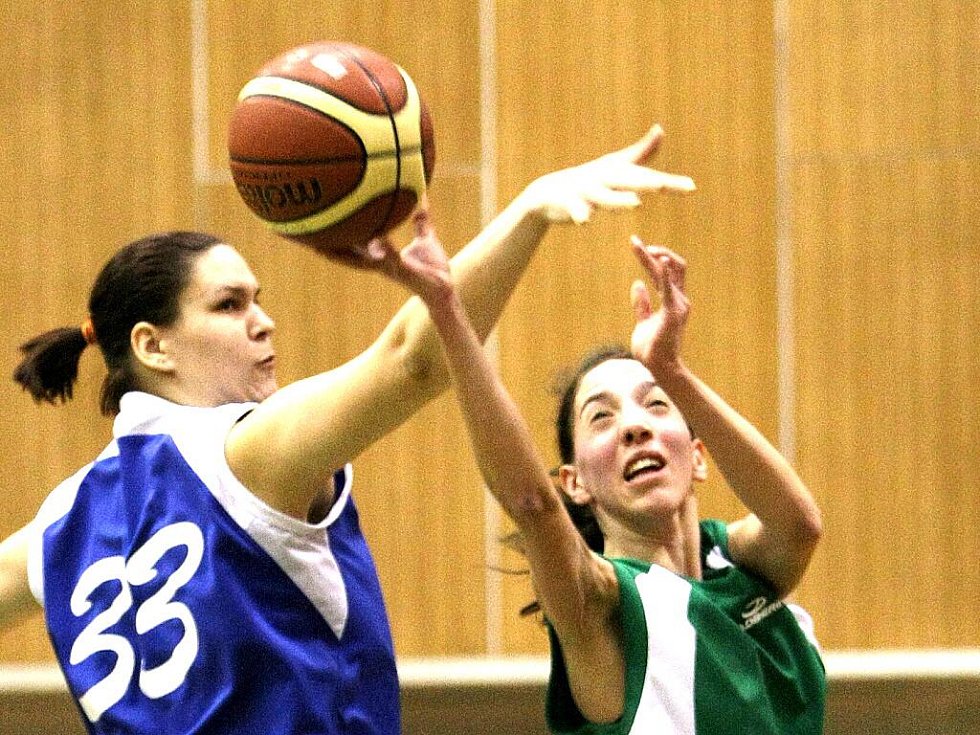 Jablonecký deník | Basketbalistky porazily Lovosice | fotogalerie