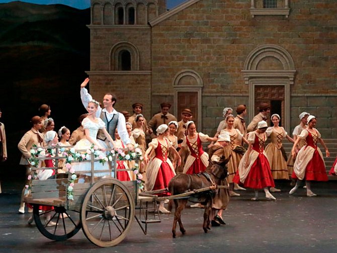 Příznivce  Bolšovo baletu v Moskvě potěší balet MARCO SPADA v choreografii Pierra Lacotta na hudbu D.F.E. Auber.