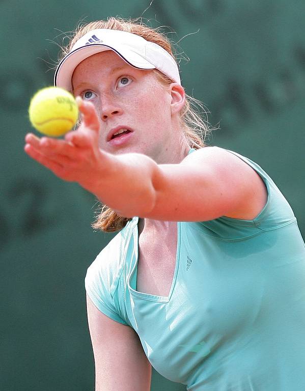 Mezinárodní tenisový turnaj žen Jablonec Open 2012 pokračoval v pátek čtvrtfinálovými zápasy dvouhry a semifinále čtyřhry. Na snímku Bianca Kochová z Německa.