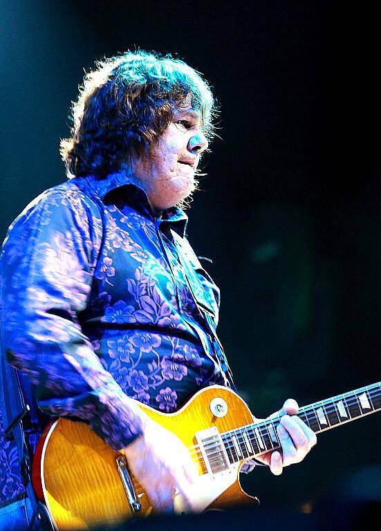 Benátská noc – jedna z hlavních hvězd celého festivalu – Gary Moore, irský bluesrockový kytarista.