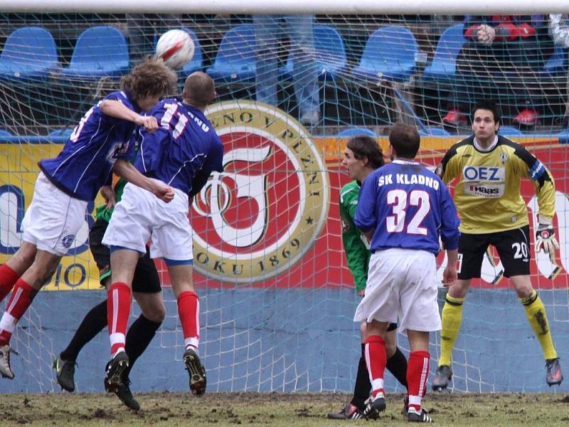 Fotbalisté FK Baumit po zásluze vedli góly Lafaty a Hlouška z druhé půle už 2:0. Nakonec se ale o tři body obávali. Kladno Szabem z penalty snížilo, ale stav se dál nezměnil.