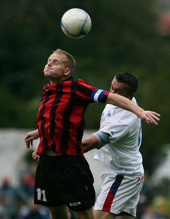 Desná vyloupila stadion Velkých Hamrů (v bílém) a vyhrála 6:3.