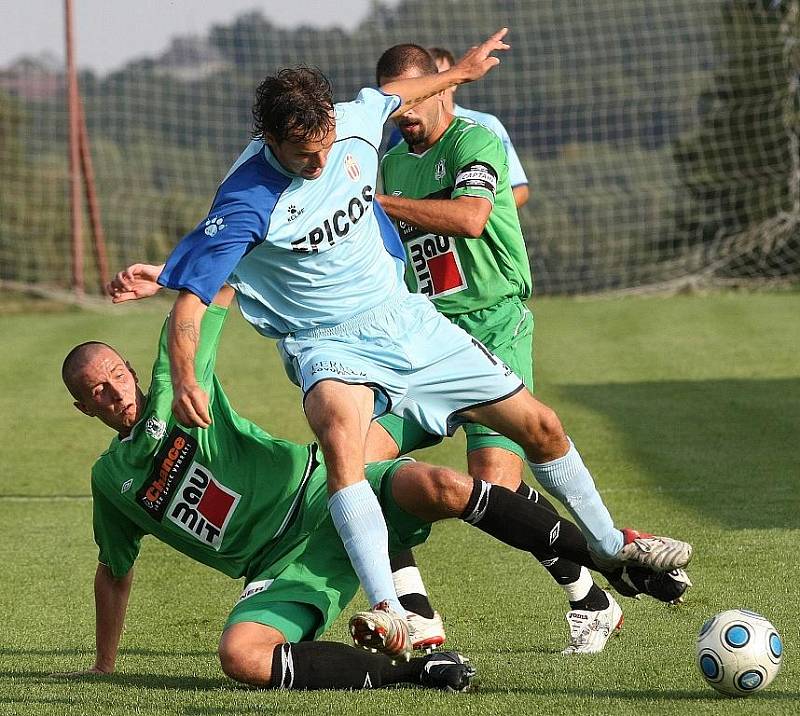 Utkání v poháru Ondrášovka Cup sehráli zápas fotbalisté SH Hlavice a FK Baumit Jablonec.