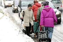 15. ŘÍJNA 2009 – ROK PO TÉ. Nebývale brzo zasypal loni sníh Jablonecko. Ze všech postižených míst v republice to bylo právě tady nejhorší.