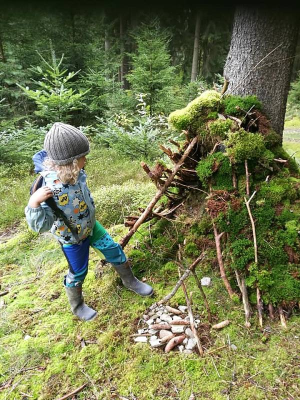 Lesní klub Žežulička funguje v Loužnici na Jablonecku.