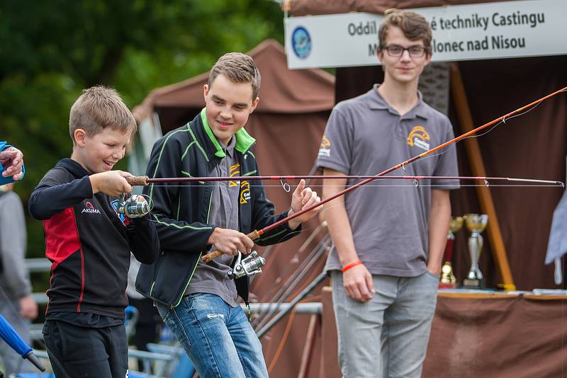 Druhý ročník přehlídky sportovních organizací na Jablonecku, Jablonecká neděle, se uskutečnil 10. září u plaveckého bazénu v Jablonci nad Nisou.