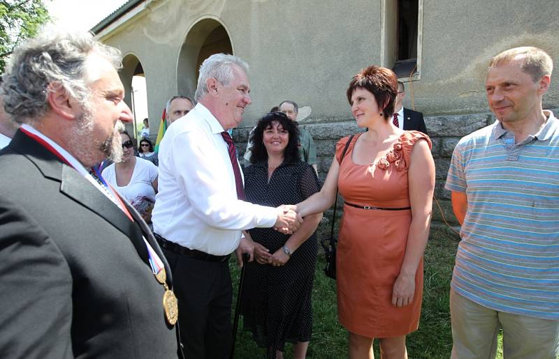 Prezident Miloš Zeman při oficiálně cestě do Libereckého kraje na návštěvě v Nové Vsi.