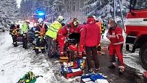 Velikonoce sebou přinesly i tragickou nehodu. V pondělí večer zemřel jeden člověk při nehodě pod Dolní Černou Studnicí.